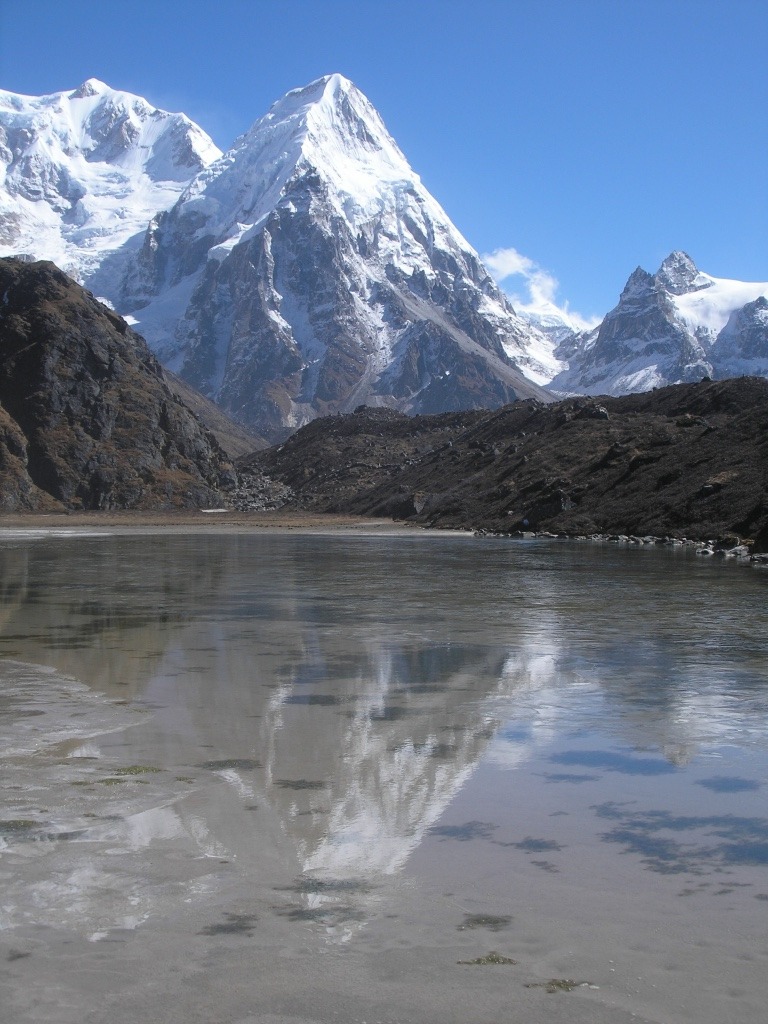 Kanchenjunga Trek with Drohmo Ri