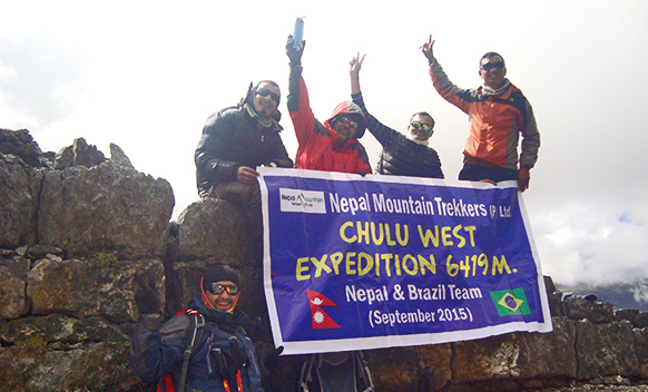 Chulu West Peak Climbing with Annapurna Circuit Trek